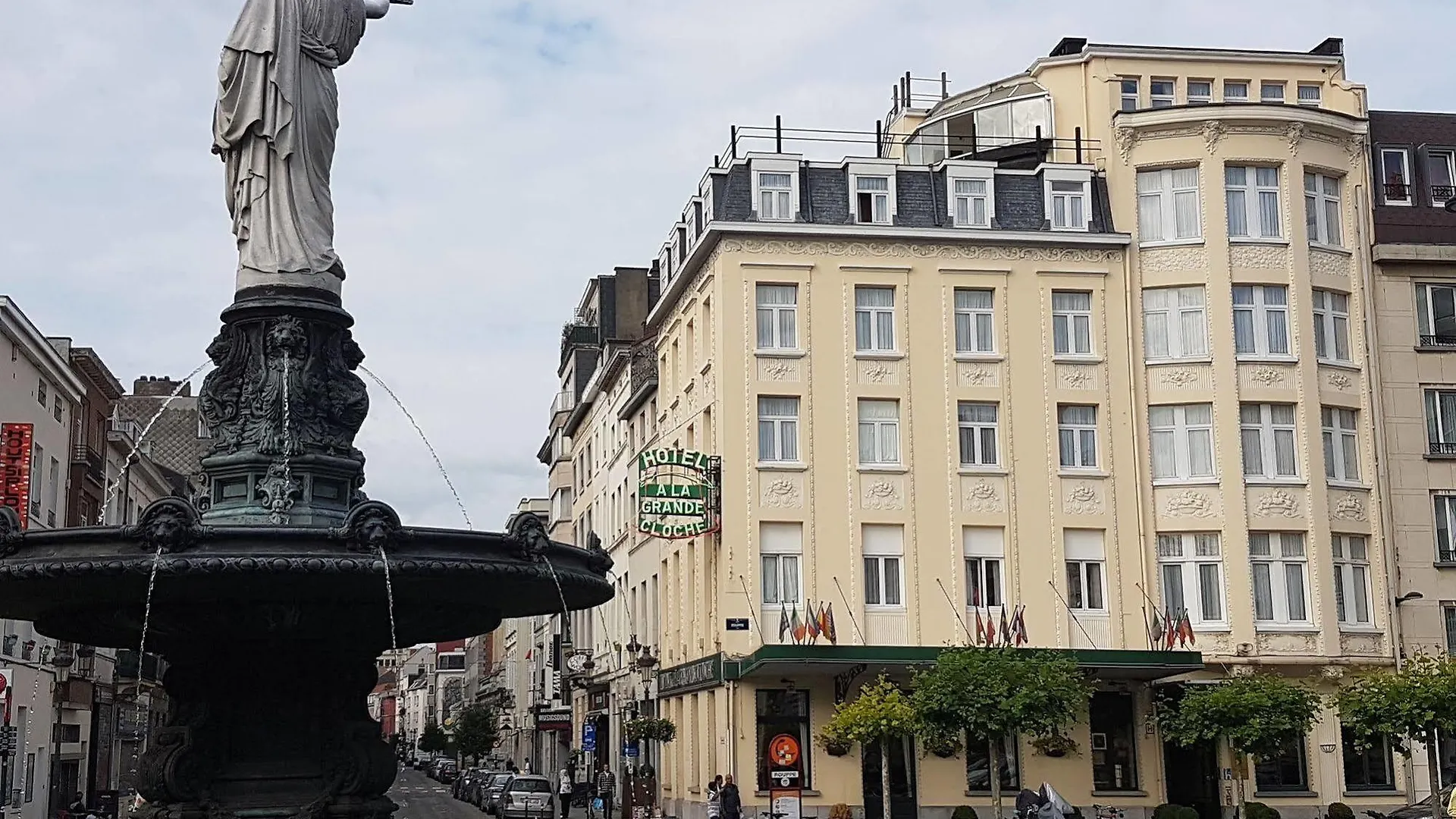 Hotel La Grande Cloche Bruxelles 3*,